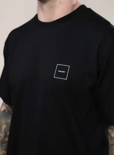 BLACK OVERSIZED T-SHIRT